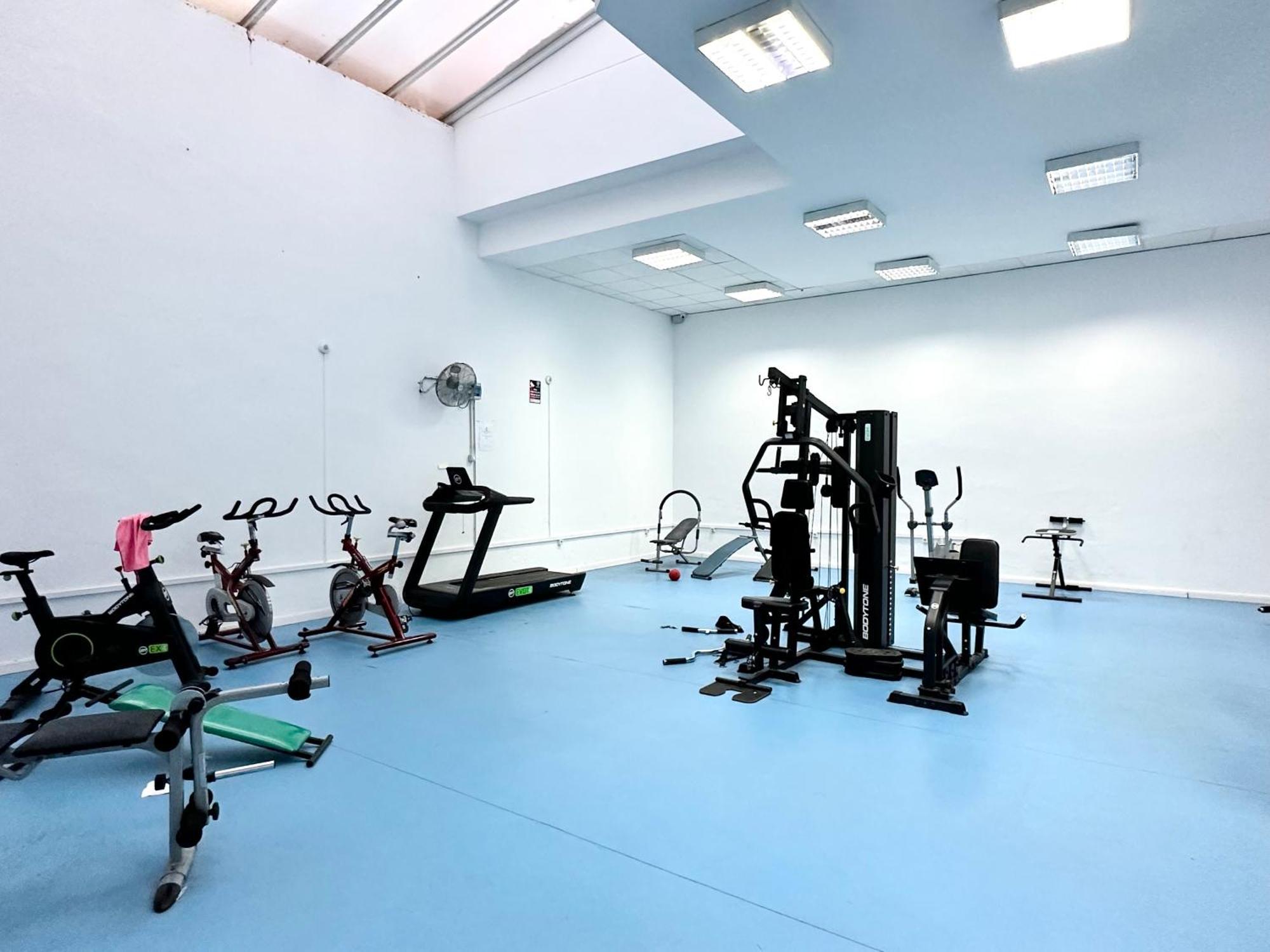 Costa Del Sol Seaside Studio - 5 Mins From Beach فوينخيرولا المظهر الخارجي الصورة