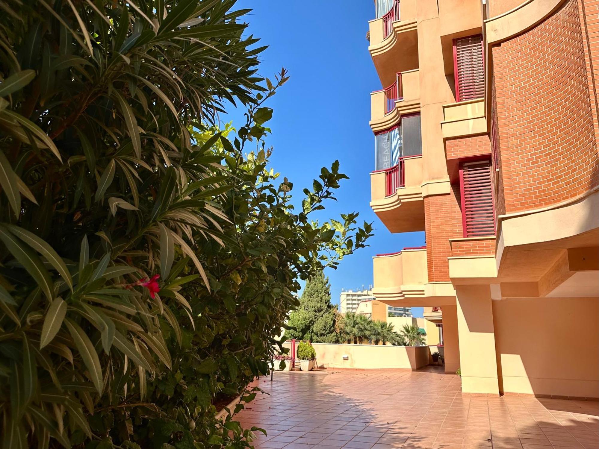 Costa Del Sol Seaside Studio - 5 Mins From Beach فوينخيرولا المظهر الخارجي الصورة