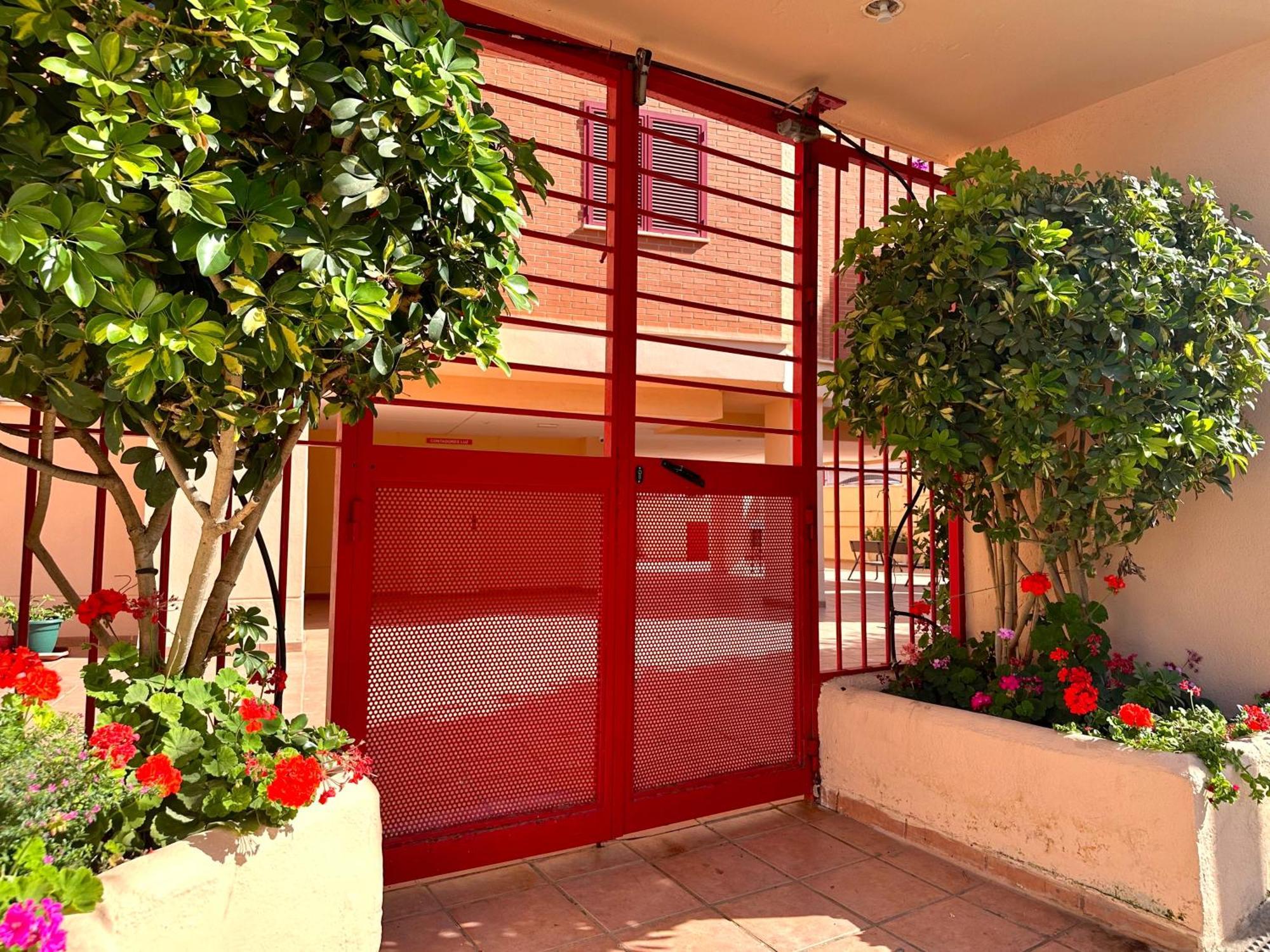 Costa Del Sol Seaside Studio - 5 Mins From Beach فوينخيرولا المظهر الخارجي الصورة